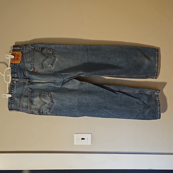 Levi's 550 Relaxed Fit Jeans - Picture 6 of 10